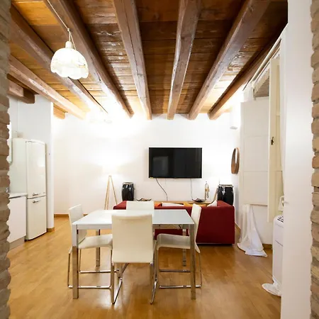 Apartment Suite Martini Al Castello
