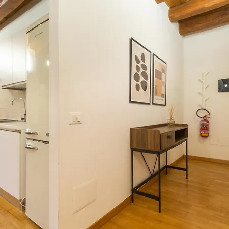 Martini Al Castello 公寓 *