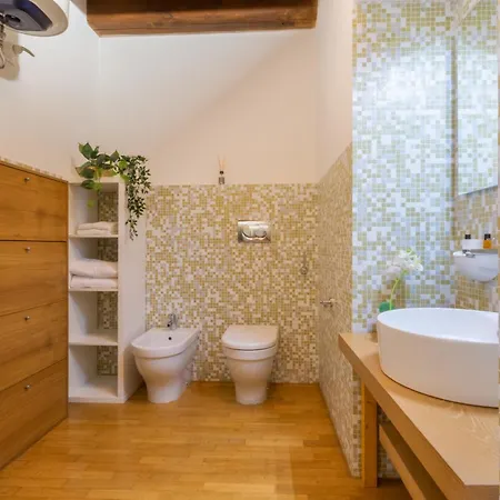 Martini Al Castello 公寓 *