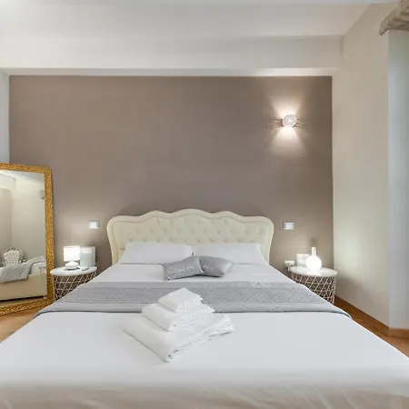 Suite Martini Al Castello Apartment